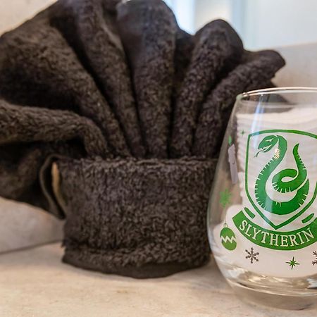 Harry Potter Sweet Suites Сиэтл Экстерьер фото